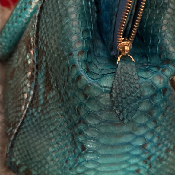 Rare* Genuine Python XL Tote w Zip in Teal - Picture 4 of 6